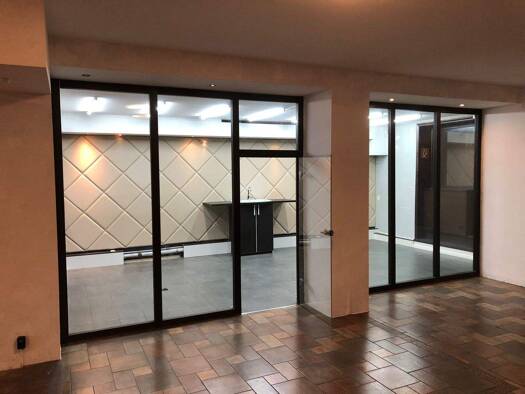 Laden zur Miete 11,50 € 5 Zimmer 246 m² Verkaufsfläche Dr.-Julius-Leber-Straße 60 Innenstadt Lübeck 23552