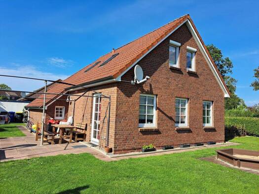 Einfamilienhaus zum Kauf 274.000 € 6 Zimmer 108 m² 600 m² Grundstück frei ab sofort Funnix Wittmund 26409