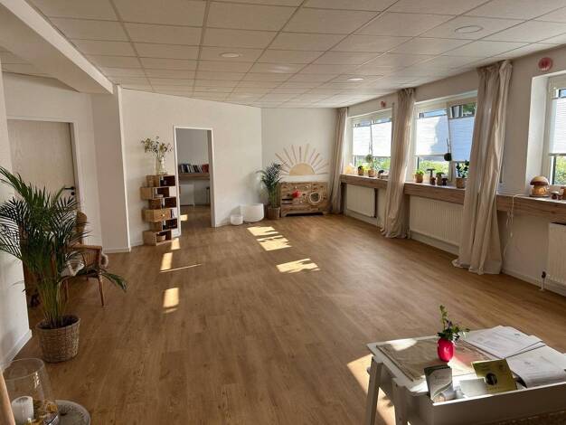 Bürofläche zur Miete provisionsfrei 1.100 € 140 m² Bürofläche Bissingen Bietigheim-Bissingen 74321
