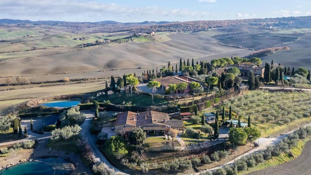 Haus zum Kauf 13.800.000 € 25 Zimmer 1.500 m² 1.060.000 m² Grundstück frei ab sofort San Quirico d´Orcia