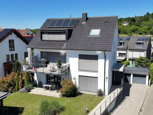 Wohnung zur Miete 2.800 € 3 Zimmer 156,4 m² frei ab sofort Hochstraße 5 Allensbach 78476