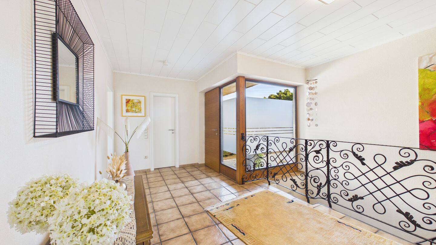 Immobilie in Konz - Großzügiges Zweifamilienhaus in ruhiger Lage von Oberemmel - Bild 3