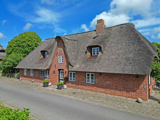 Einfamilienhaus zum Kauf 1.450.000 € 6 Zimmer 173 m² 330 m² Grundstück Oldsum / Toftum 25938