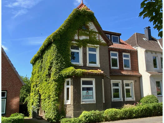 Stadthaus zum Kauf 219.000 € 8 Zimmer 161,5 m² 723 m² Grundstück Husum 25813