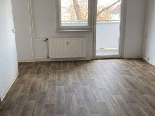 Studio zur Miete 230 € 1 Zimmer 32 m² 1. Geschoss frei ab 01.03.2026 Kastanienstraße 15 Lusan Gera 07549