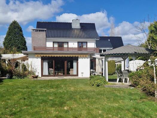 Mehrfamilienhaus zum Kauf 749.000 € 9 Zimmer 234 m² 1.136 m² Grundstück Lütjensee 22952