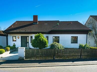 Einfamilienhaus zum Kauf 549.000 € 5 Zimmer 120 m² 862 m² Grundstück Unterpleichfeld Unterpleichfeld 97294