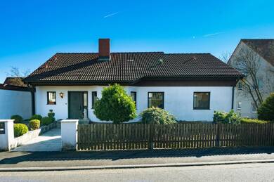 Einfamilienhaus zum Kauf 549.000 € 5 Zimmer 120 m² 862 m² Grundstück Unterpleichfeld Unterpleichfeld 97294