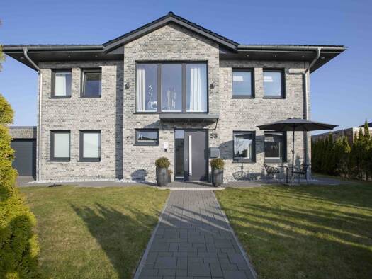 Einfamilienhaus zum Kauf 1.200.000 € 7 Zimmer 240 m² 685 m² Grundstück Harrislee 24955