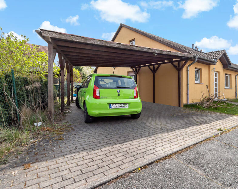 Doppelhaushälfte zum Kauf 229.000 € 5 Zimmer 127 m² 406 m² Grundstück Niemberg Landsberg 06188