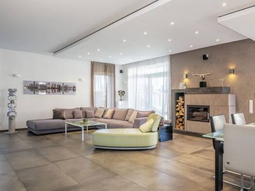 Einfamilienhaus zum Kauf 1.150.000 € 6 Zimmer 233 m² 581 m² Grundstück frei ab 01.03.2027 Salach Salach 73084
