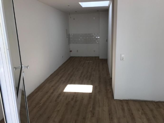 Studio zur Miete 450 € 1 Zimmer 33,5 m²<br/>Wohnfläche EG<br/>Geschoss 01.03.2025<br/>Verfügbarkeit Lindenstraße 10 Altstadt 1 Trier 54292