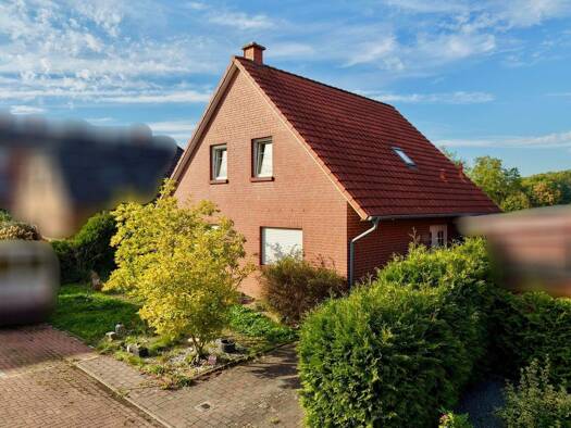 Einfamilienhaus zum Kauf 285.000 € 4 Zimmer 121 m² 561 m² Grundstück Wolthusen Emden 26725