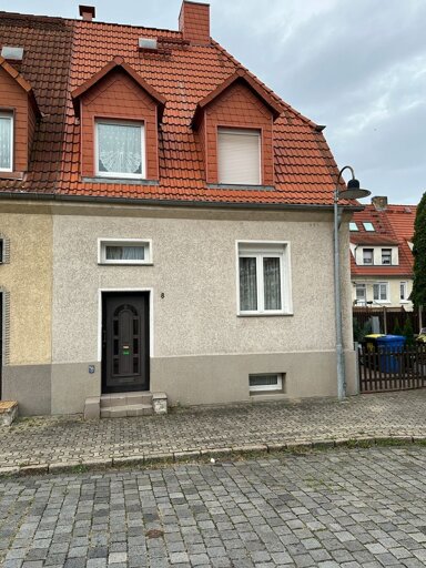 Doppelhaushälfte zum Kauf 89.000 € 3 Zimmer 73 m² 215 m² Grundstück Leuna Leuna 06237