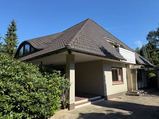 Einfamilienhaus zum Kauf 399.000 € 8 Zimmer 226 m² 1.502 m² Grundstück frei ab sofort Fahrenhorst Stuhr 28816