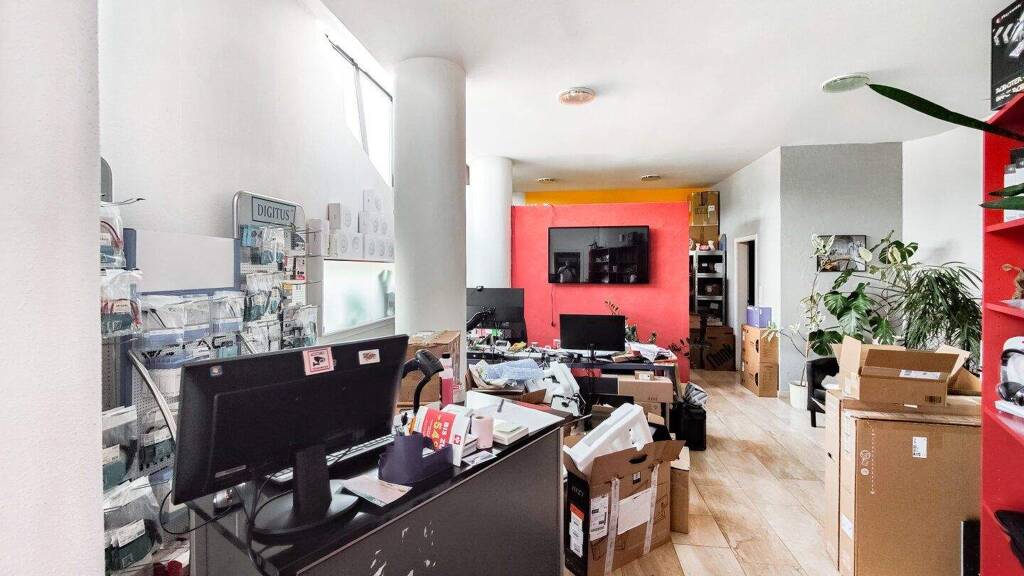 Ladenfläche zum Kauf 111.000 € 4 Zimmer Zeltweg 8740