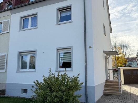 Wohnung zur Miete 700 € 3 Zimmer 80 m² Geschoss 1/2 frei ab 01.02.2026 Gustav-Freytag-Straße Arnstadt 99310