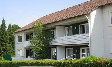 Wohnung zur Miete 240 € 1,5 Zimmer 39,9 m² 1. Geschoss frei ab 01.09.2025 NeuhÃ¤user Str. 3 Straße FÃ¼rstenberg 37699