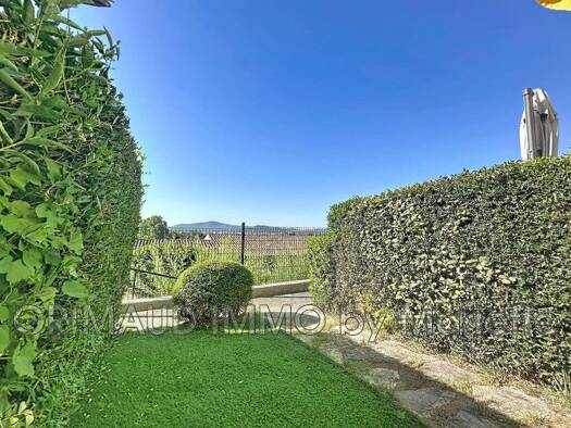 Wohnung zum Kauf 220.500 € 2 Zimmer 24,4 m² EG Ouest Grimaud 83310