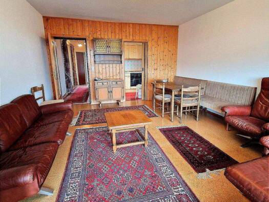 Wohnung zum Kauf 189.000 € 3 Zimmer 85,3 m² EG frei ab sofort Waldshuter-Str. 10 Höchenschwand 79862