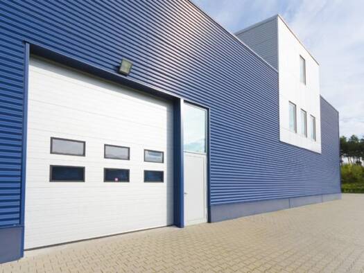 Produktionshalle zum Kauf als Kapitalanlage geeignet 3.950.000 € 2.900 m² 7.000 m² Grundstück Oos Baden-Baden 76532