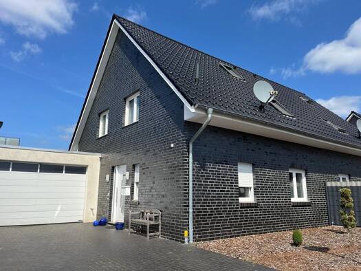 Doppelhaushälfte zur Miete 1.400 € 5 Zimmer 145 m² Scharnhorst Verden (Aller) 27283