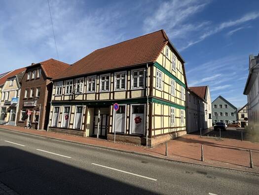 Gewerbeobjekt zum Kauf als Kapitalanlage geeignet 550.000 € 730 m² 709 m² Grundstück Neustadt-Glewe Neustadt-Glewe 19306