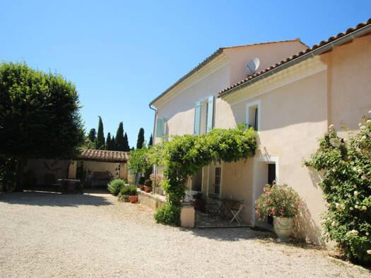 Einfamilienhaus zum Kauf 1.750.000 € 300 m² 30.000 m² Grundstück CAROMB 84330