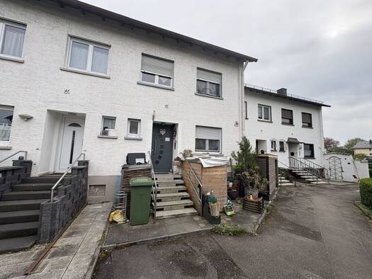 Reihenmittelhaus zum Kauf 356.000 € 4 Zimmer 91 m² 172 m² Grundstück frei ab 01.09.2026 Weststadt Offenburg 77656