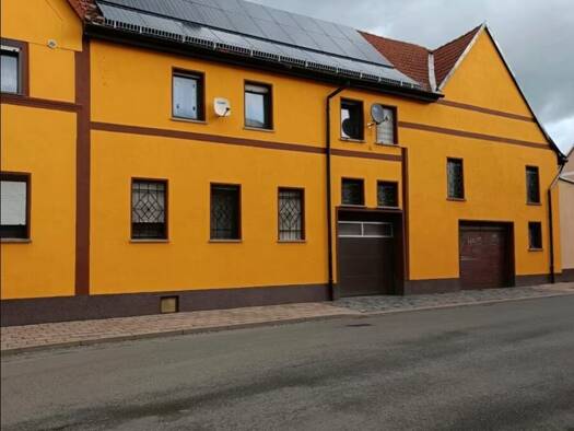 Mehrfamilienhaus zum Kauf provisionsfrei 289.000 € 11 Zimmer 350 m² 400 m² Grundstück Kirchstraße 19 Buttstädt 99628