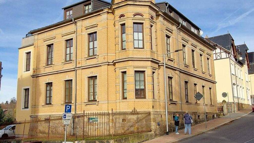 Wohnung zur Miete 581 € 2 Zimmer 64,5 m² 2 Geschosse frei ab sofort Freitaler Straße 5 Rabenau 01734