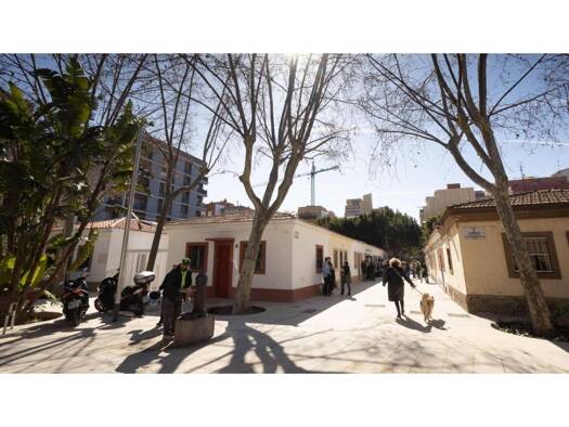 Acker-/Waldstück zum Kauf 450.000 € Barcelona 08030