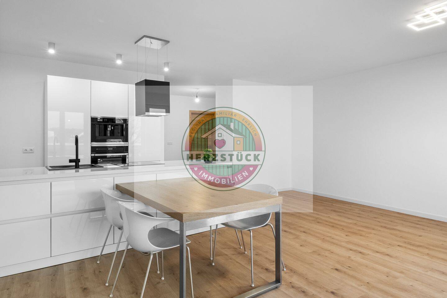 Immobilie in Waidhaus - PROVISIONSFREI! Exklusive Neubauwohnung in Waidhaus - Erstbezug mit moderner Ausstattung, KfW-Förderung & Einbauküche inklusive - Bild 2
