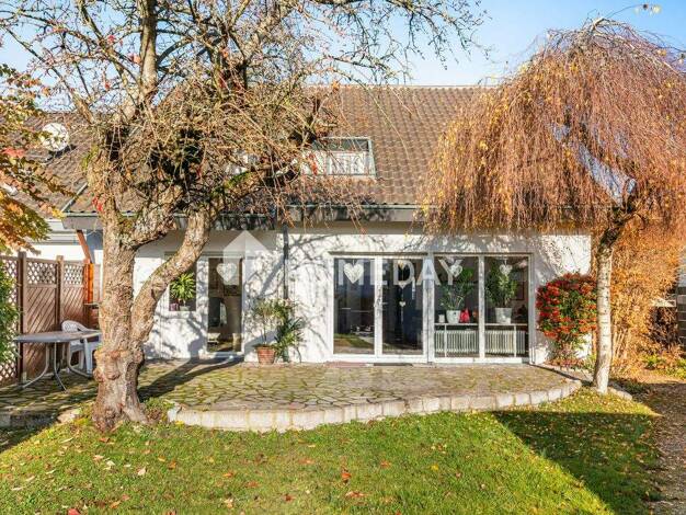 Doppelhaushälfte zum Kauf 649.000 € 6,5 Zimmer 130,5 m² 457 m² Grundstück Heimerdingen Ditzingen-Heimerdingen 71254