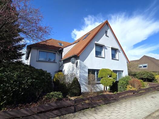 Mehrfamilienhaus zum Kauf provisionsfrei 395.000 € 11 Zimmer 300 m² 1.144 m² Grundstück Brendel/Adelheide Delmenhorst 27755