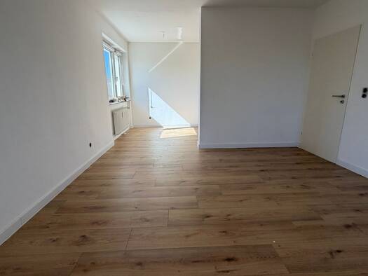Wohnung zur Miete 980 € 3 Zimmer 82 m² 2. Geschoss frei ab 01.10.2026 Nierstein Nierstein 55283