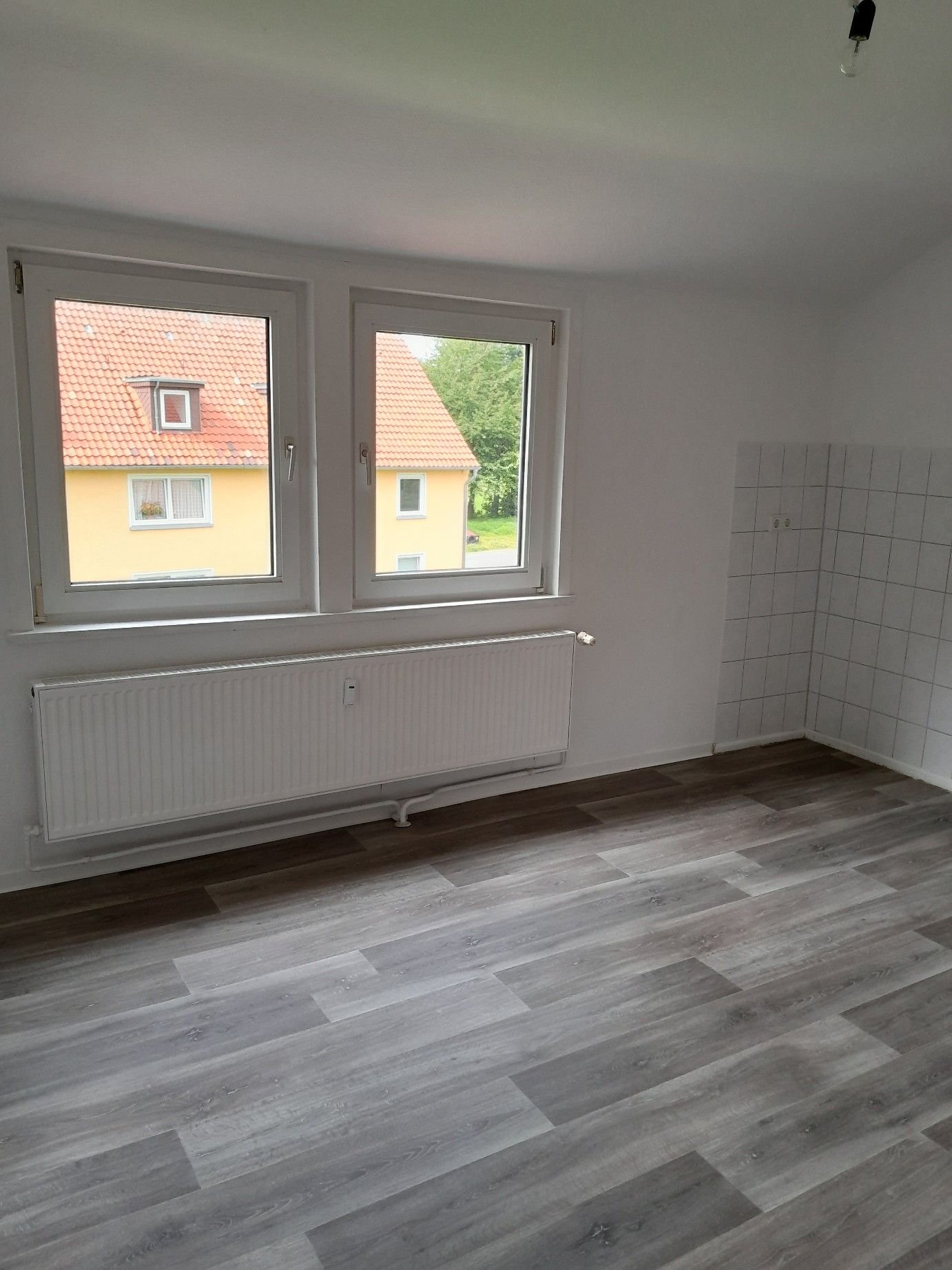 Wohnung zur Miete 175 € 1 Zimmer 31,7 m²<br/>Wohnfläche 2.<br/>Geschoss ab sofort<br/>Verfügbarkeit Schlesierstr. 13 Langelsheim Langelsheim 38685