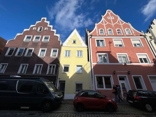 Stadthaus zum Kauf provisionsfrei 430.000 € 5 Zimmer 106 m² 60 m² Grundstück frei ab sofort Schulstraße 21 Ingolstadt 85049