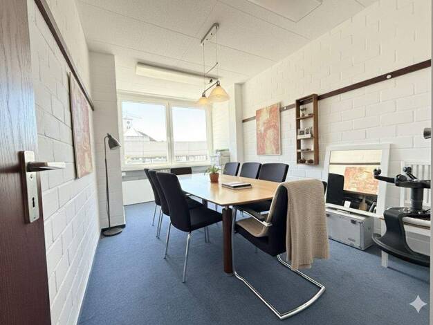 Wohnung zum Kauf 315.000 € 3 Zimmer 126 m² 2. Geschoss Mitte Sindelfingen 71063