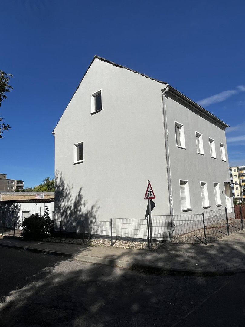 Mehrfamilienhaus zum Kauf provisionsfrei 289.000 € 10 Zimmer 157 m²<br/>Wohnfläche 277 m²<br/>Grundstück Scheunenstr Bad Freienwalde Bad freienwalde 16259