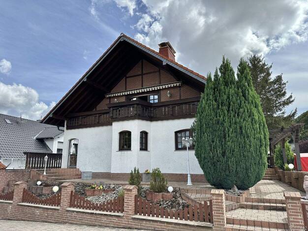Einfamilienhaus zum Kauf 499.000 € 8 Zimmer 283,3 m² 681 m² Grundstück Glees 56653