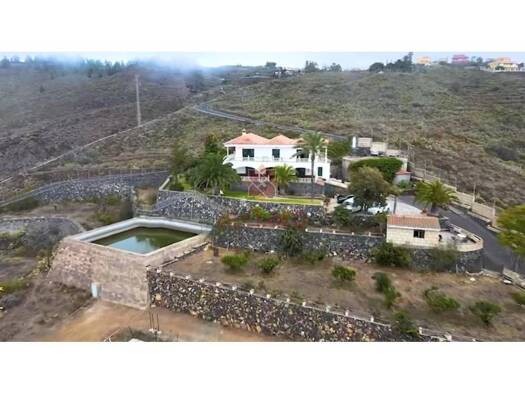 Chalet zum Kauf 700.000 € 4 Zimmer 440 m² 10.000 m² Grundstück Arona 38640