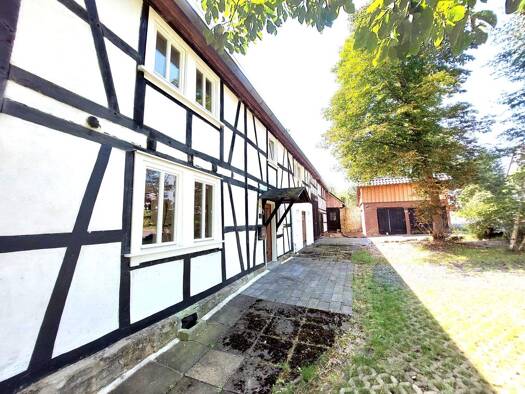 Bauernhaus zum Kauf provisionsfrei 490.000 € 6 Zimmer 148 m² 2.204 m² Grundstück frei ab sofort Oberirsen 57635