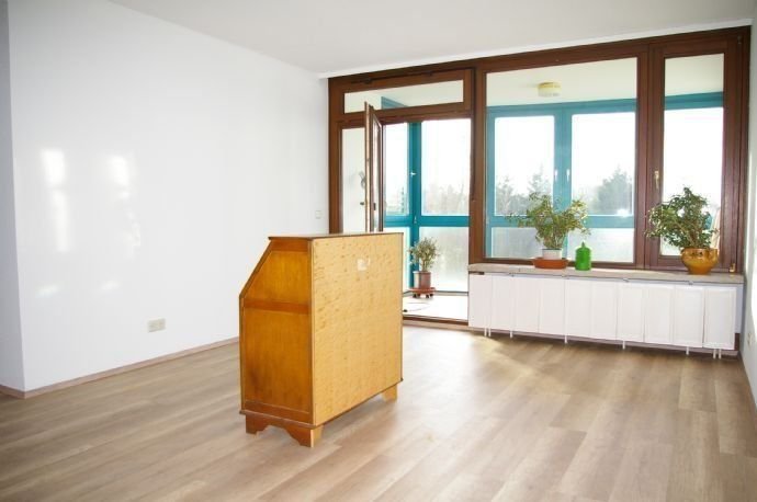 Wohnung zur Miete 970 € 3 Zimmer 82 m²<br/>Wohnfläche 2.<br/>Geschoss ab sofort<br/>Verfügbarkeit Marienberg Nürnberg 90411