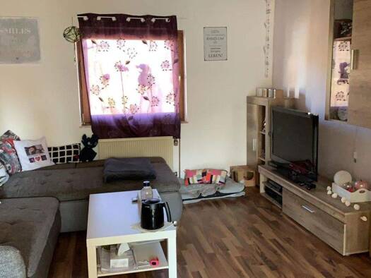 Wohnung zum Kauf provisionsfrei 125.000 € 4 Zimmer 88,4 m² 2. Geschoss Friedhofstraße 8 Edelsberg Weinbach-Edelsberg 35796