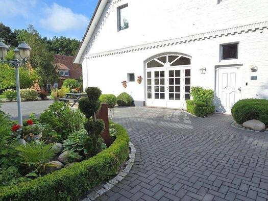 Wohnung zur Miete 900 € 2 Zimmer 50 m² frei ab sofort Lamstedter Straße 2 Laumühlen Hechthausen 21755