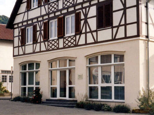 Büro zur Miete provisionsfrei 850 € 1 Zimmer 101 m² Bürofläche Dettingen an der Erms 72581