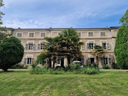 Schloss zum Kauf 999.000 € 840 m² 57.768 m² Grundstück Centre Ville Carcassonne 11000