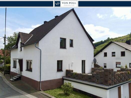 Mehrfamilienhaus zum Kauf 249.000 € 6,5 Zimmer 192 m² 418 m² Grundstück Brilon / Bontkirchen 59929