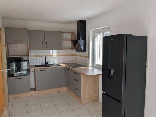 Wohnung zur Miete 760 € 3,5 Zimmer 90 m² Geschoss EG/3 frei ab sofort Stifterstraße 30 Grafenau 94481